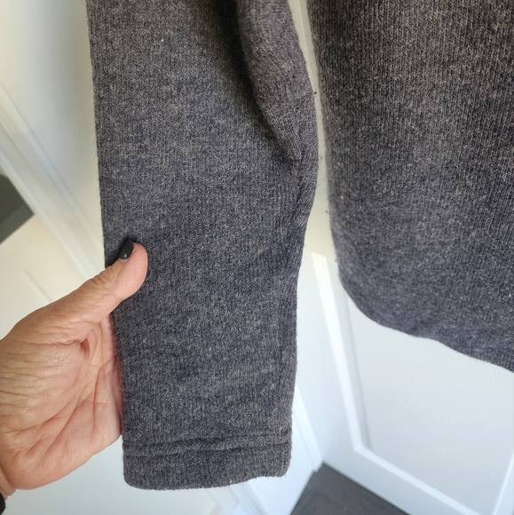 Merrell Assymetrical Front Button Up Cardigan with  Square Wooden Buttons Size S - Picture 5 of 9